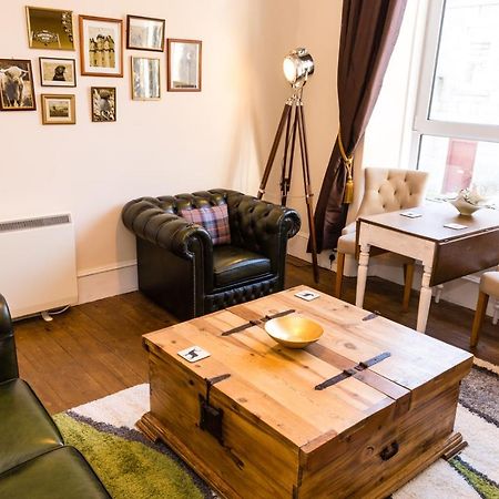 Stylish 2 Bedroom, City Centre Apartment Абърдийн Екстериор снимка